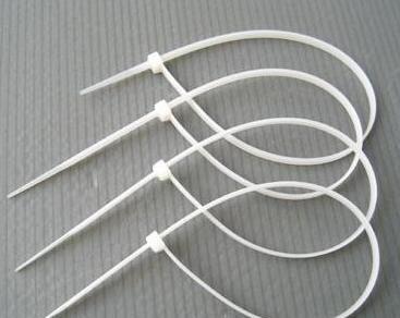 尼龍扎帶為什么只能越拉越緊?